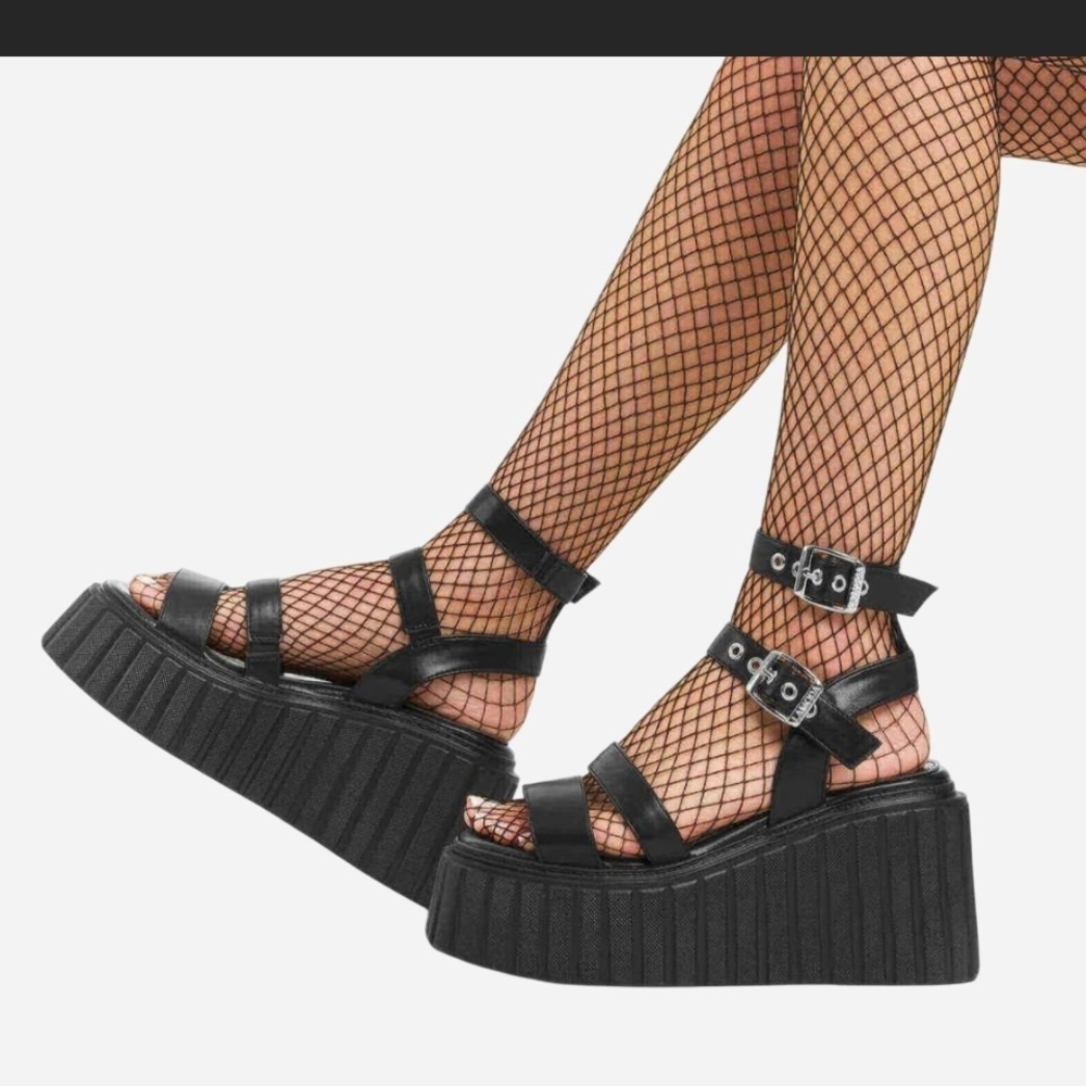 Black Platform Sandals With Buckles
